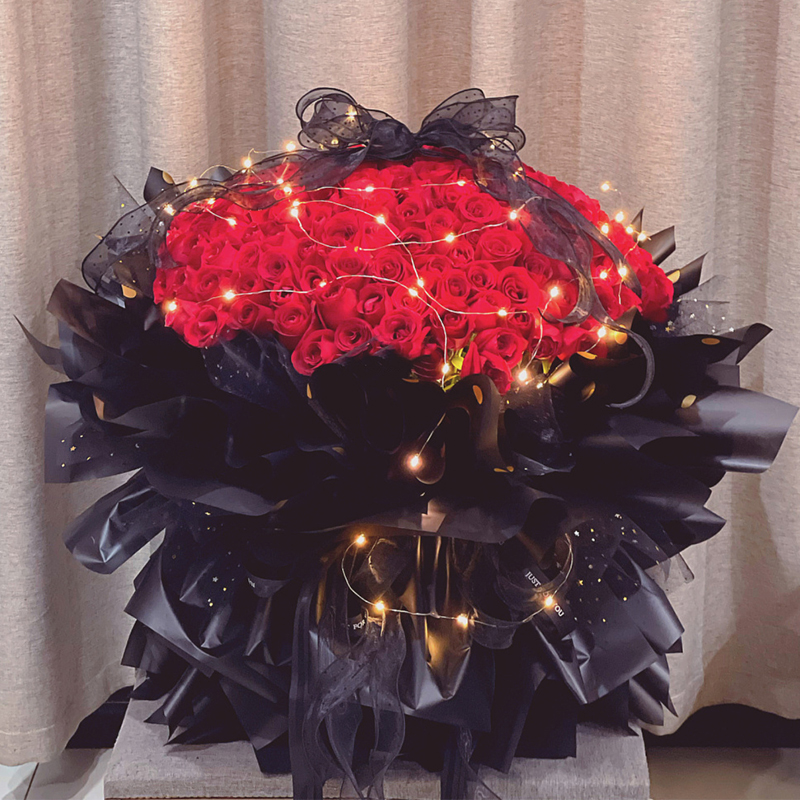 手捧鲜花制作方法