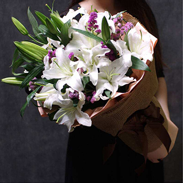百合花花束