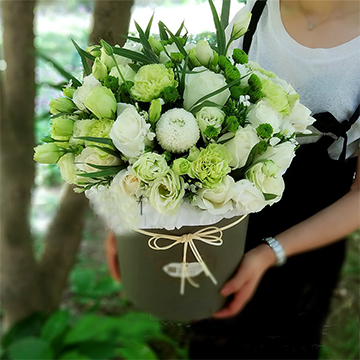 綠玫瑰抱抱桶花