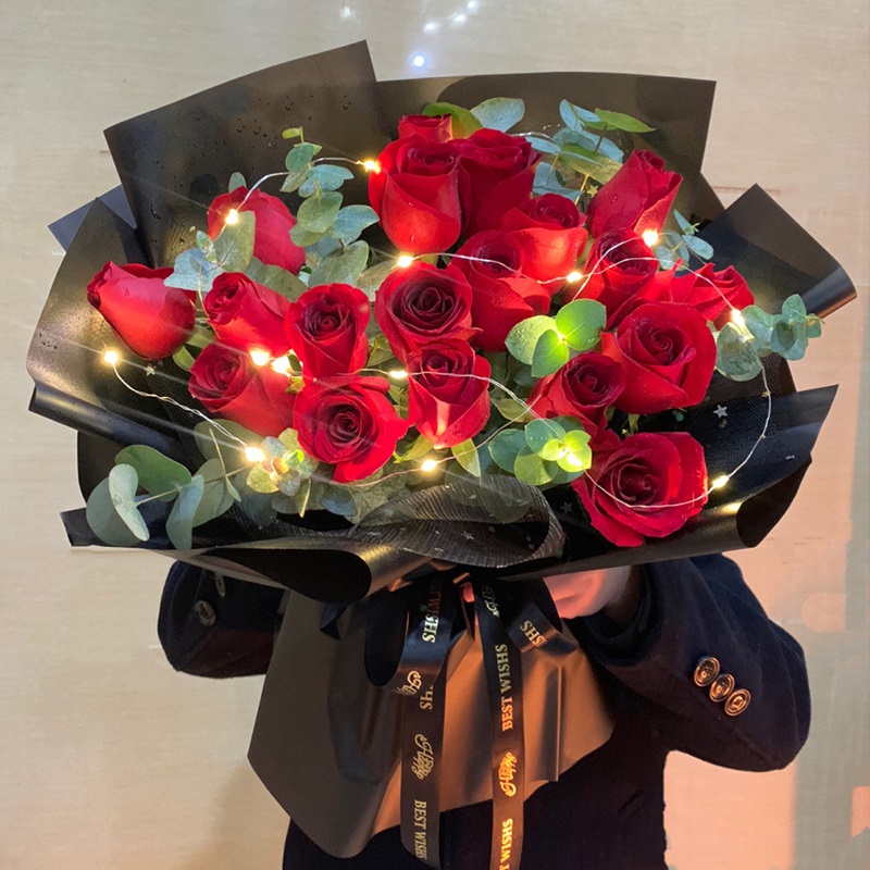 愛情火花-19朵紅玫瑰 云浮線上花店哪家好？原來這是送給你愛人的*特別的禮物