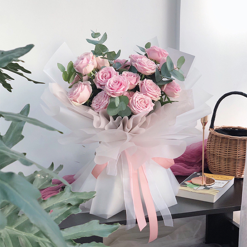 幸福满溢-19朵粉玫瑰 姐姐生日送什么礼物较好？姐姐生日哪些鲜花适合送