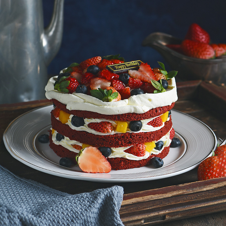 甜蜜的感觉-红丝绒水果蛋糕 适合双子座的生日蛋糕与鲜花都有哪些款式