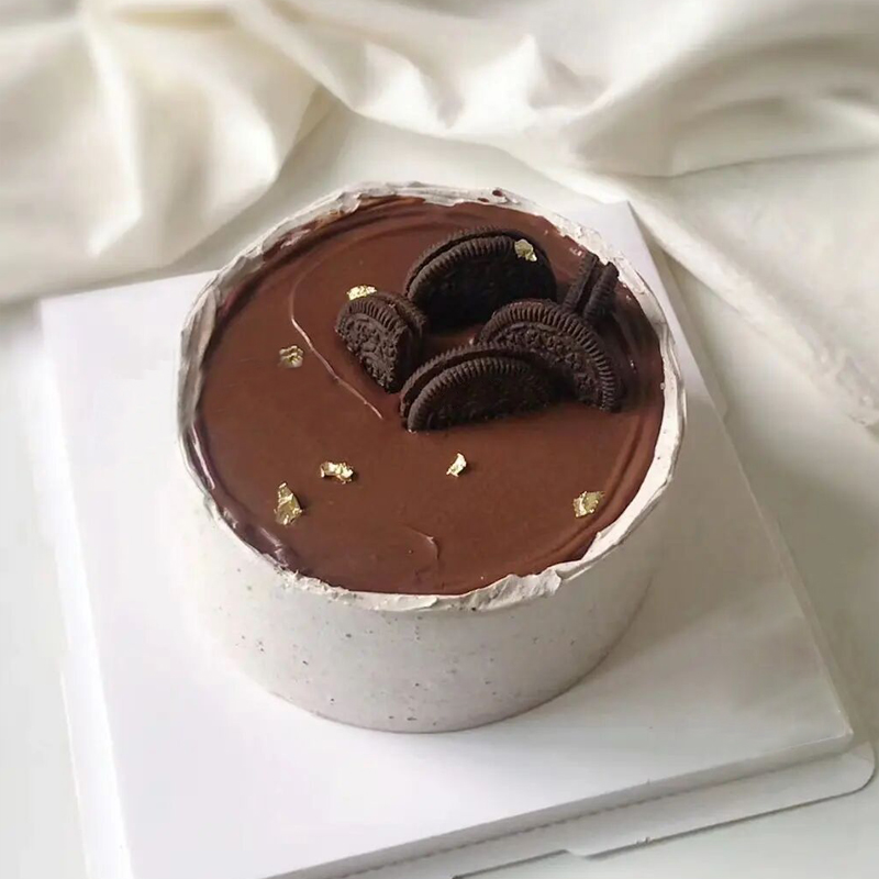 海盐奥利奥巧克力鲜奶蛋糕 女性朋友生日可以订什么礼物？网上蛋糕店哪家好