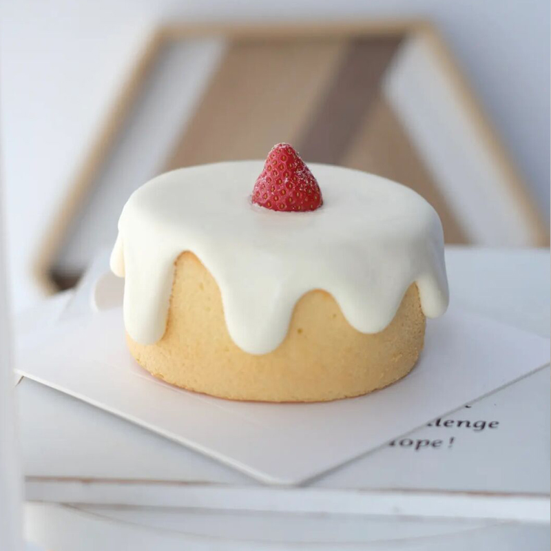 可爱芝士草莓蛋糕 西安网上哪里订蛋糕好?西安哪家生日蛋糕店接受网上订购呢