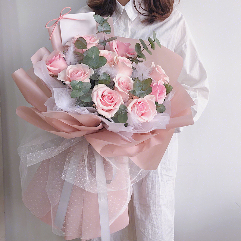 心向暖阳-11朵粉玫瑰 异地恋生日送花贺卡怎么写？异地恋也要送花给惊喜