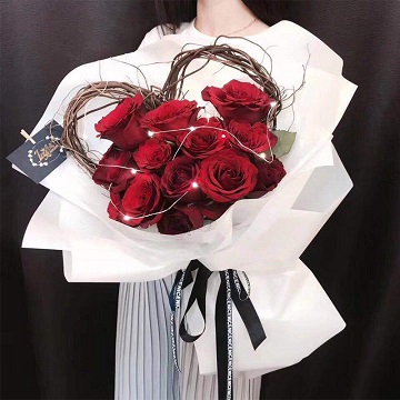 爱之物语-14朵红玫瑰 