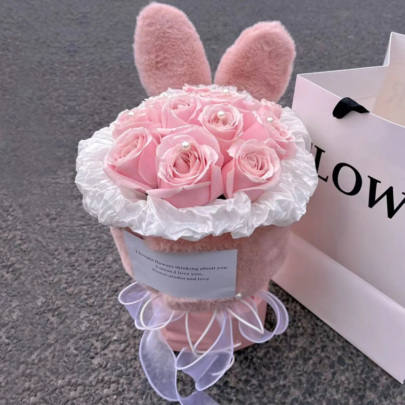 可爱女人-11朵粉玫瑰兔兔主题抱抱桶